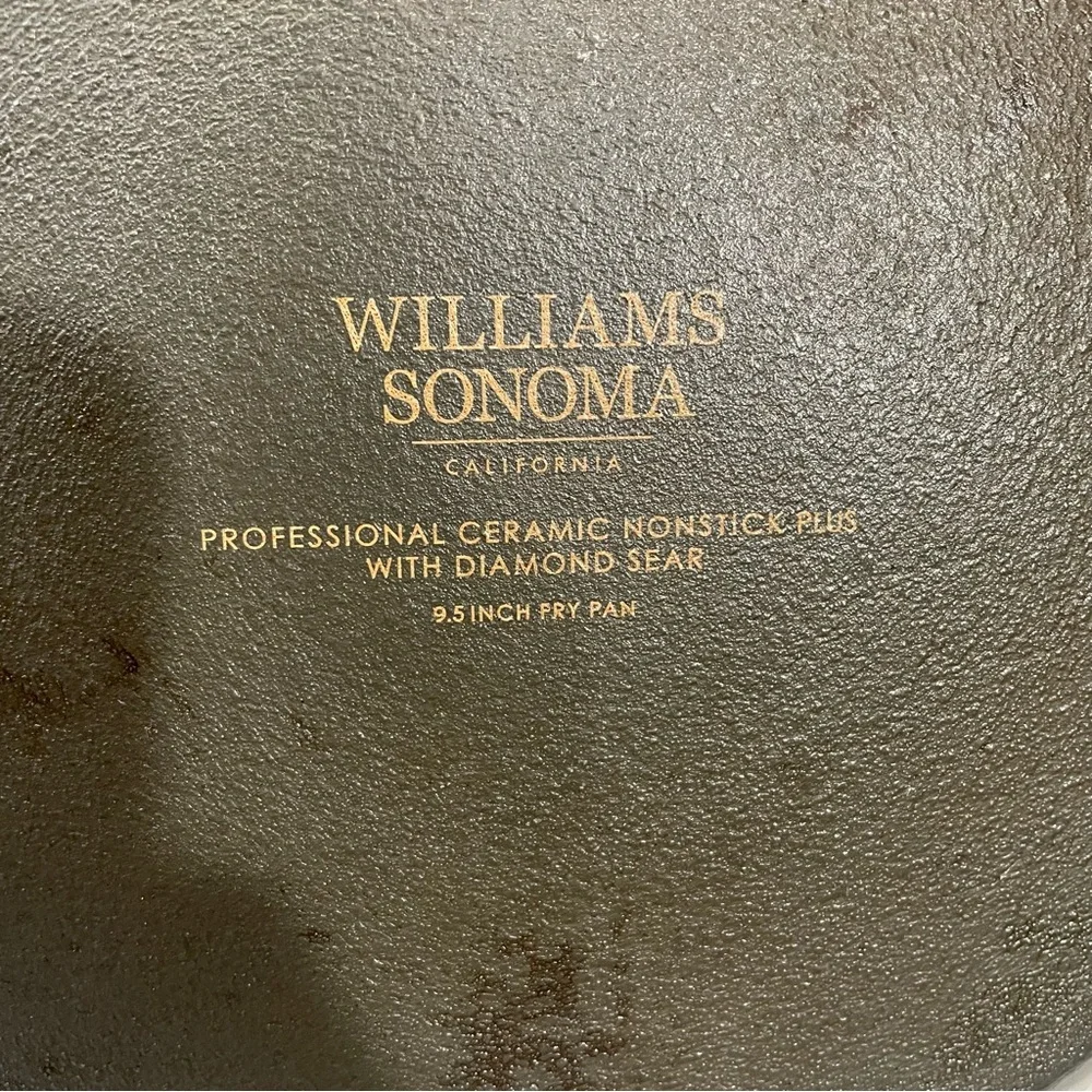 Williams Sonoma Professional Ceramic 9.5 inch nonstick pan diamond sear